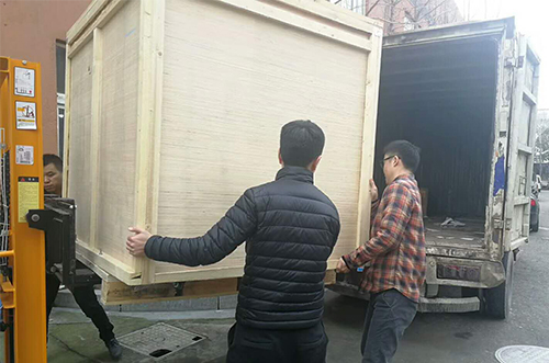 麗水客戶SMT設備專車送貨，貨到上門安裝調(diào)試